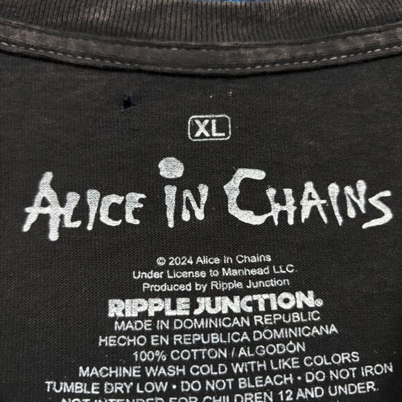 Alice In Chains Dirt Seattle WA Est 1987 Grunge Band Tee XL - Picture 4 of 4